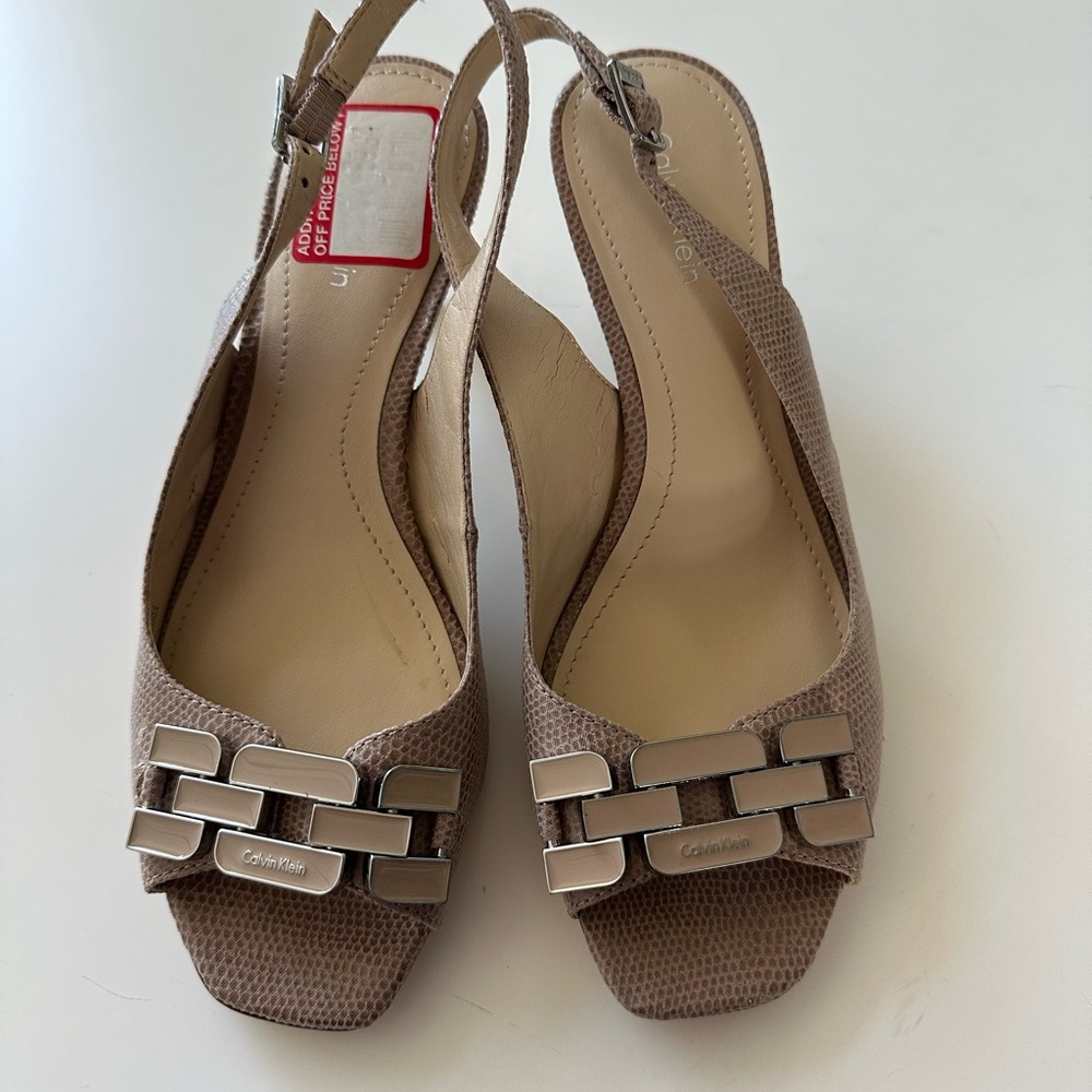 Calvin Klein Women's Tan Slingback Kitten Heels